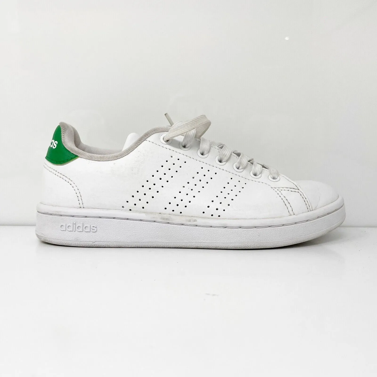 Adidas Womens Advantage FW7872 White Casual Shoes Sneakers Size 6