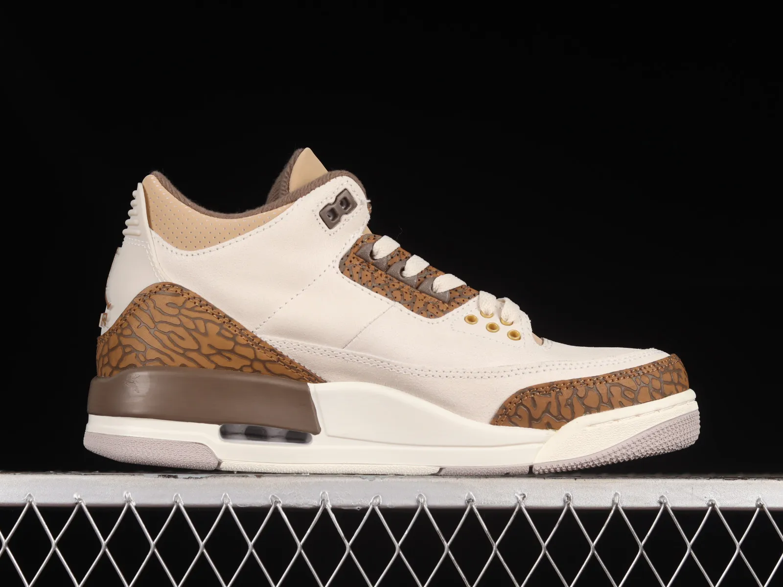 Air Jordan 3 Palomino Mockup Light Orewood Brown Metallic Gold CT8532-102