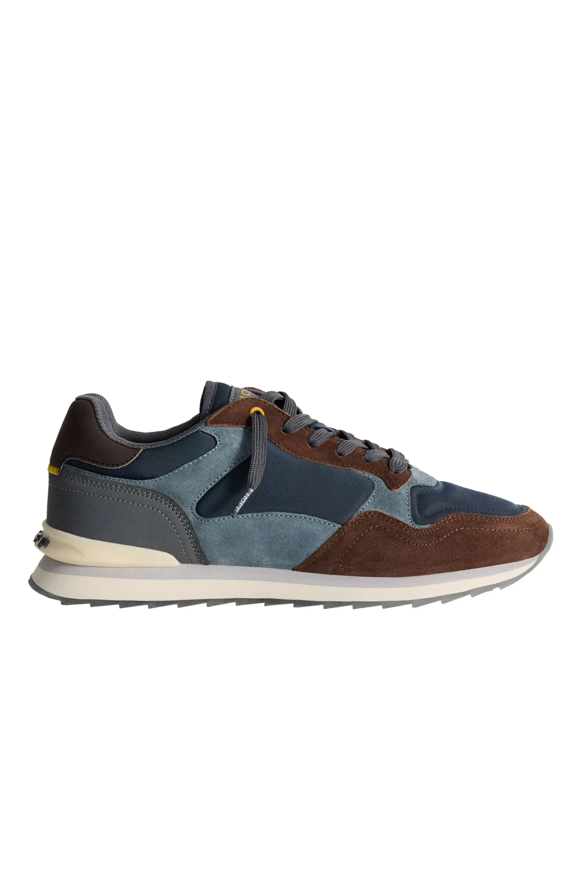 Bari City Trainer Brown