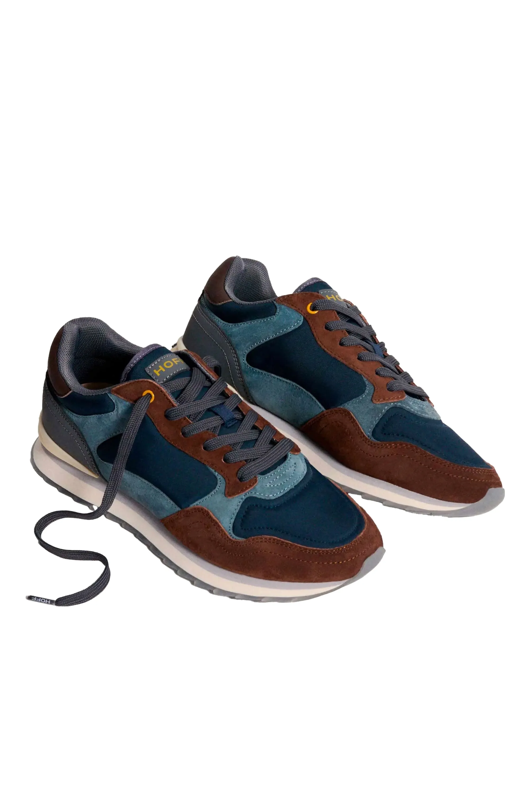 Bari City Trainer Brown