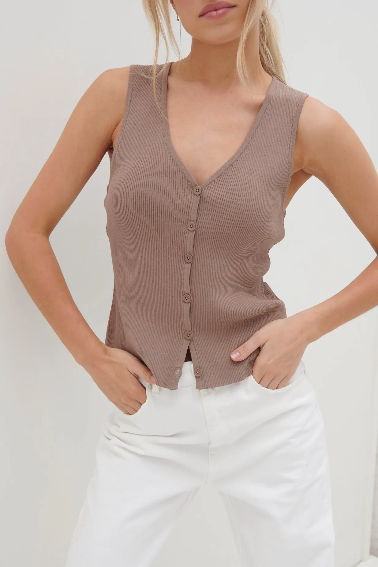 Casey Sleeveless Button Top - Taupe