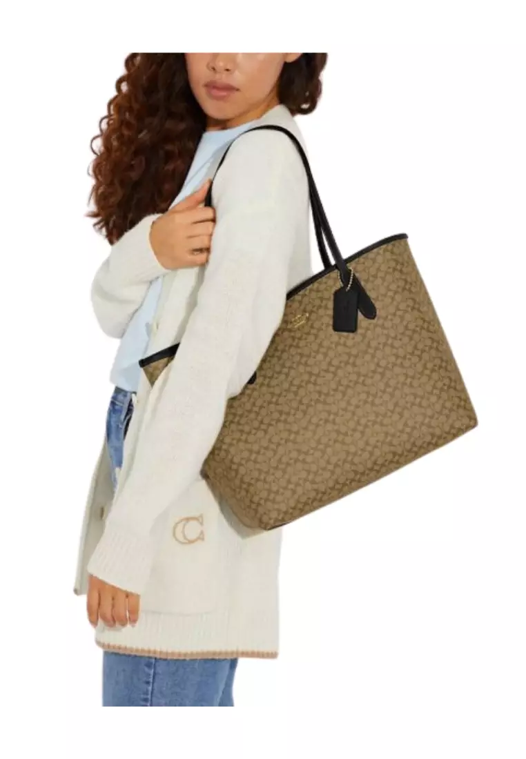 Coach Coach City Tote Bag Signature Canvas In Khaki Black CJ942