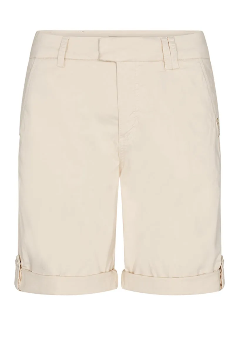 Jolanda Chino Shorts | Pearled Ivory | Shorts fra Mos Mosh