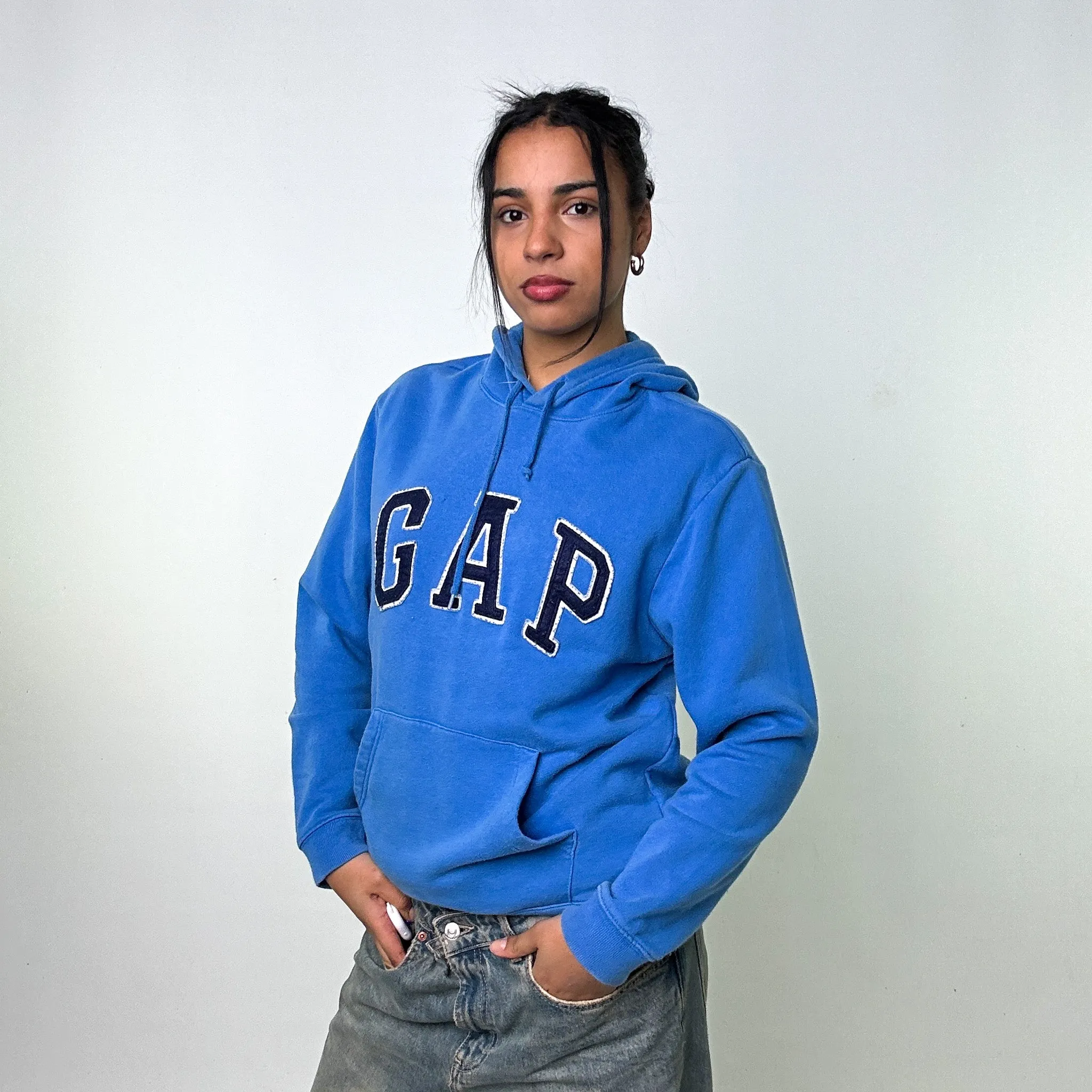 Light Blue 90s GAP Spellout Hoodie Sweatshirt (M)