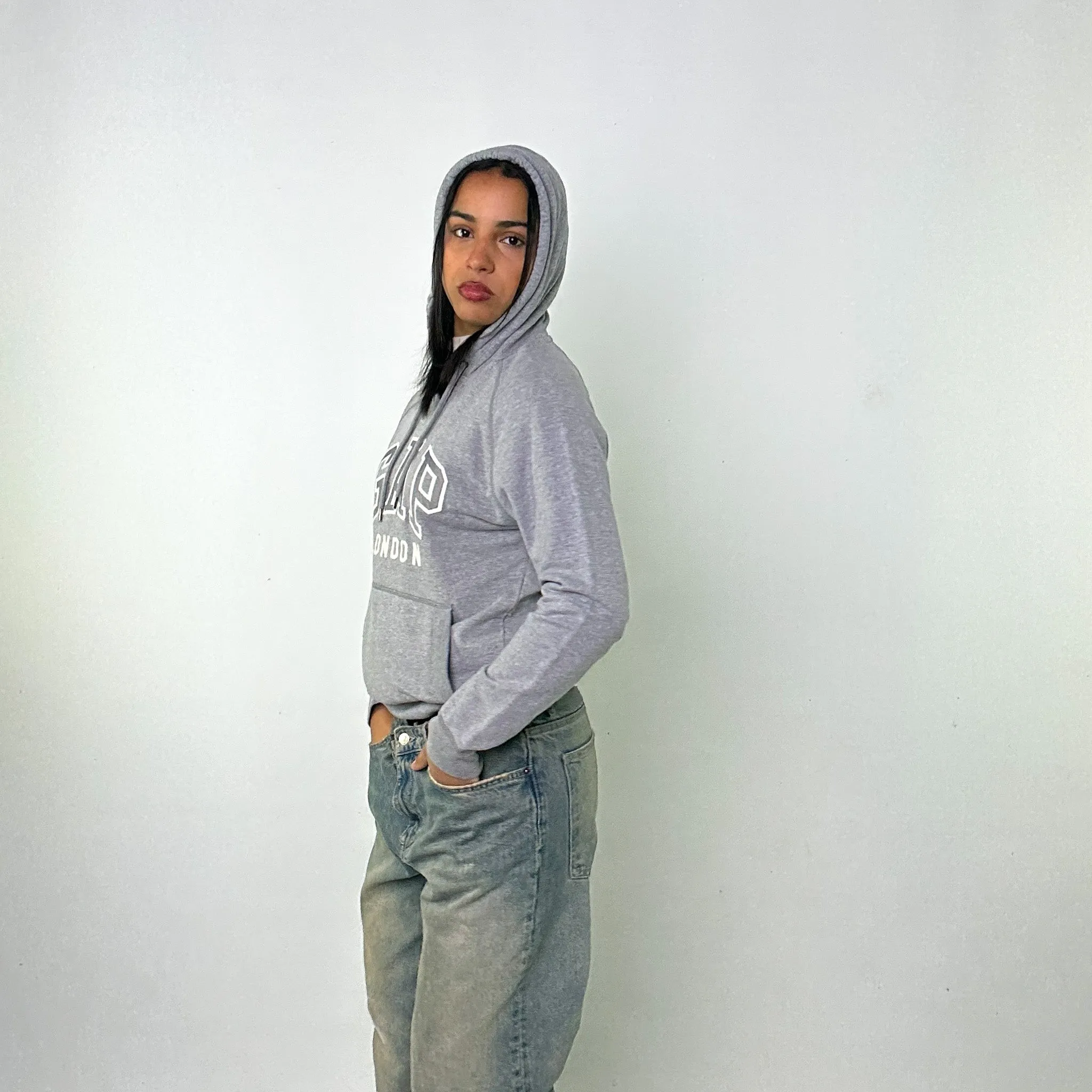 Light Grey 90s GAP Spellout Hoodie Sweatshirt (XS)