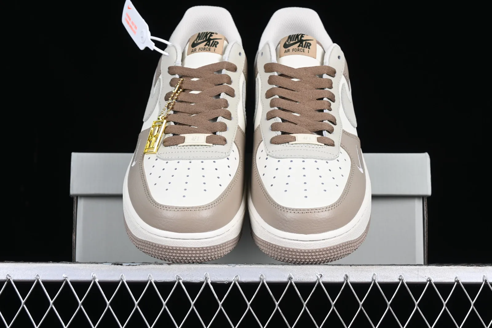 Nike Air Force 1 07 Low Rice White Light Brown DB3301-133