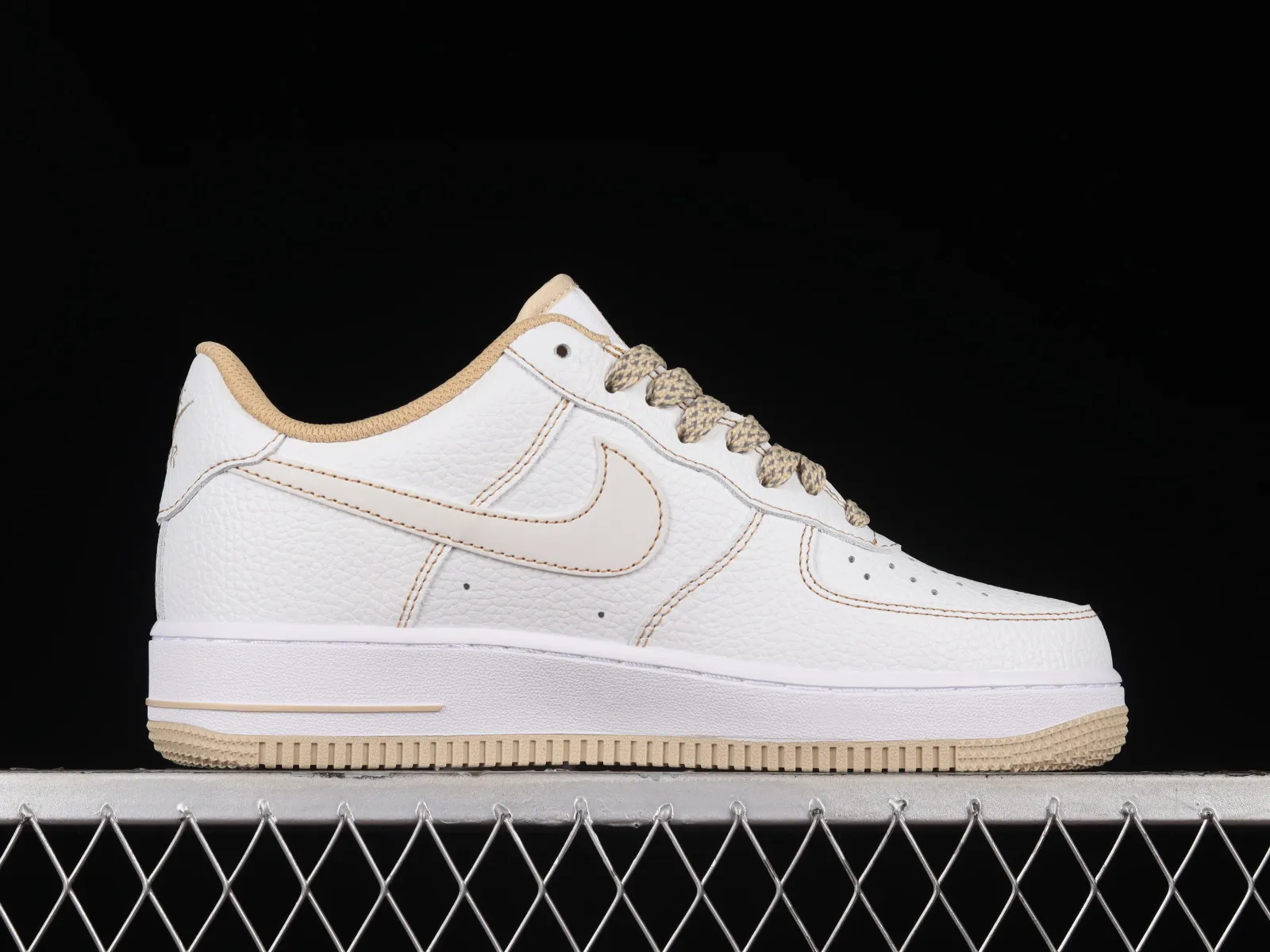 Nike Air Force 1 07 Low White Light Brown DF3266-053