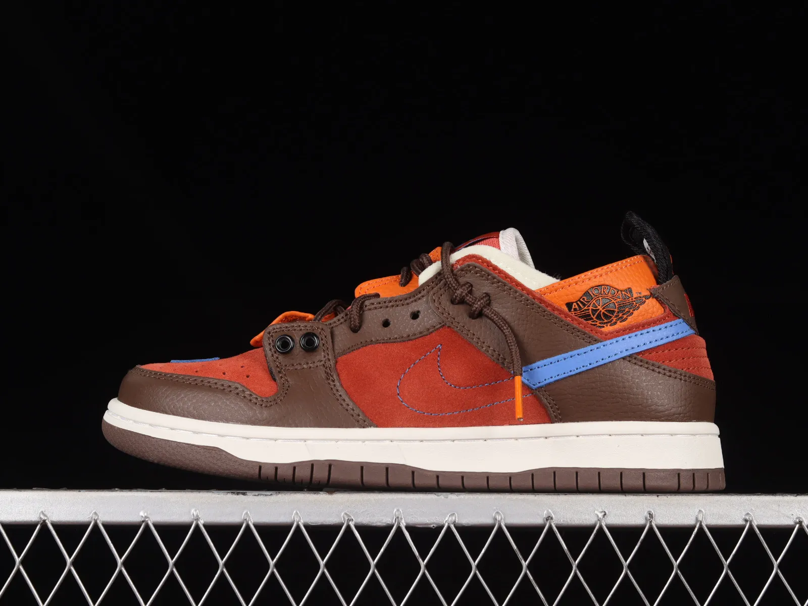 Nike SB Dunk Low Orange Brown Navy Blue BQ6817-066