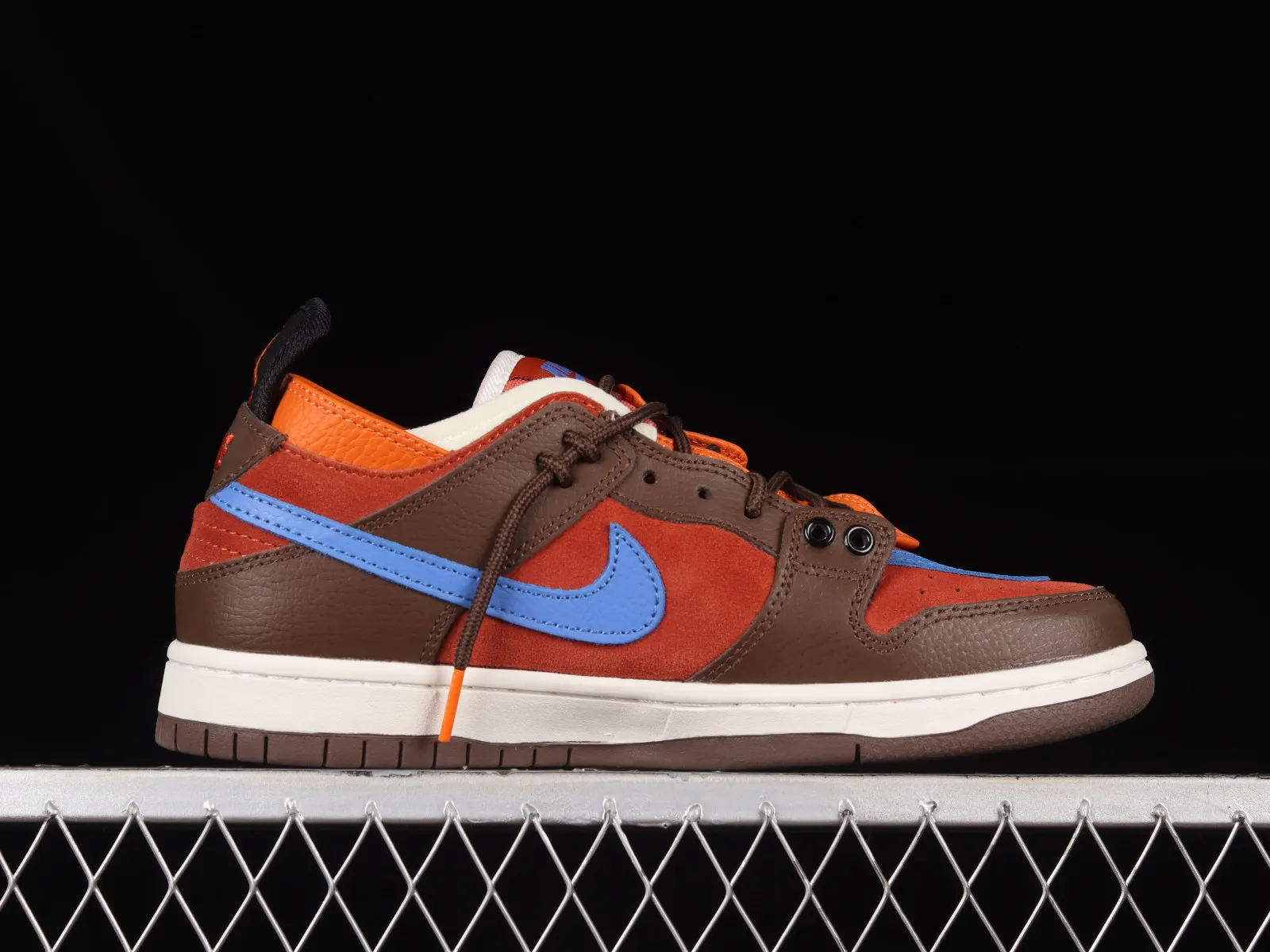 Nike SB Dunk Low Orange Brown Navy Blue BQ6817-066