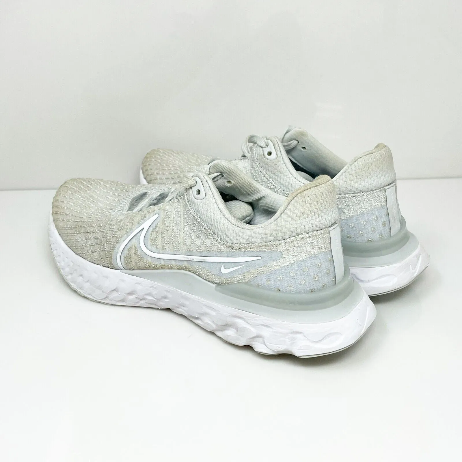 Nike Womens React Infinity Run FK 3 DD3024-004 White Running Shoes Sneakers 7.5