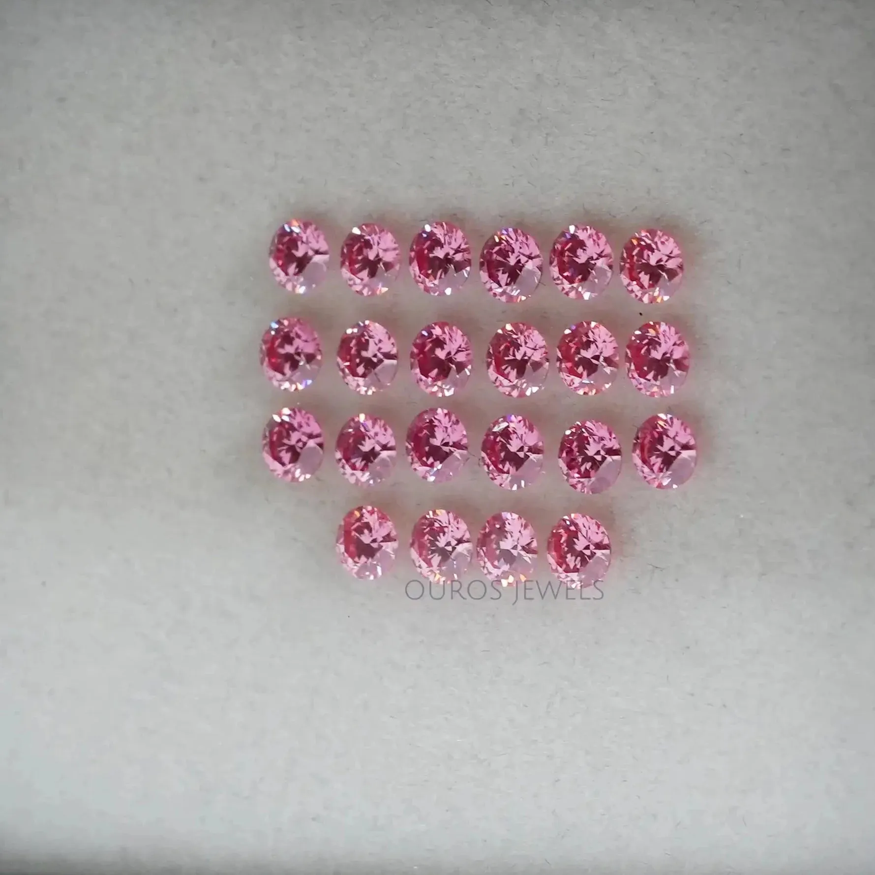 Pink Round Cut Lab Grown Diamond