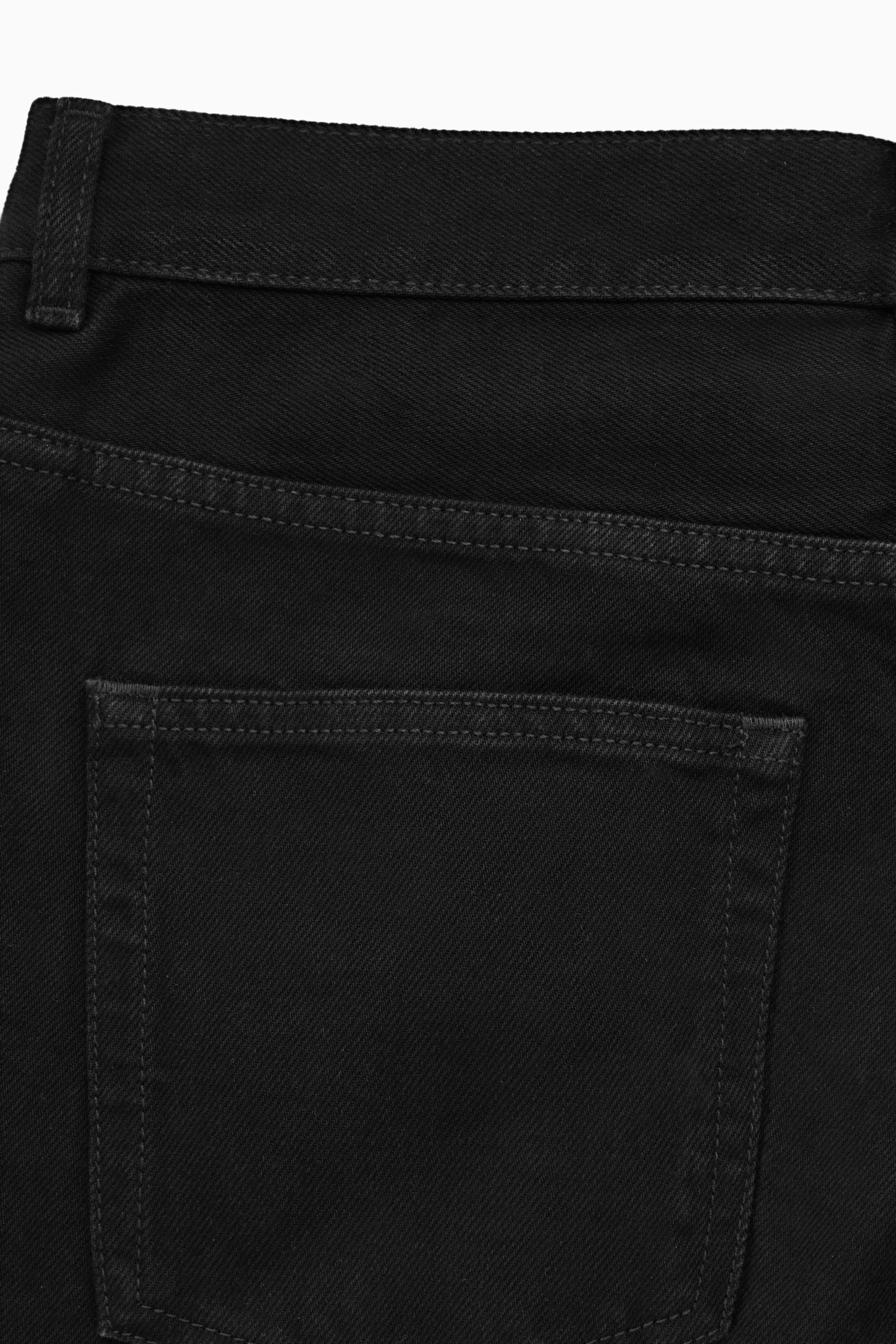 REGULAR-FIT KICK-LEG JEANS - Regular waist - BLACK - Men | H&M GB