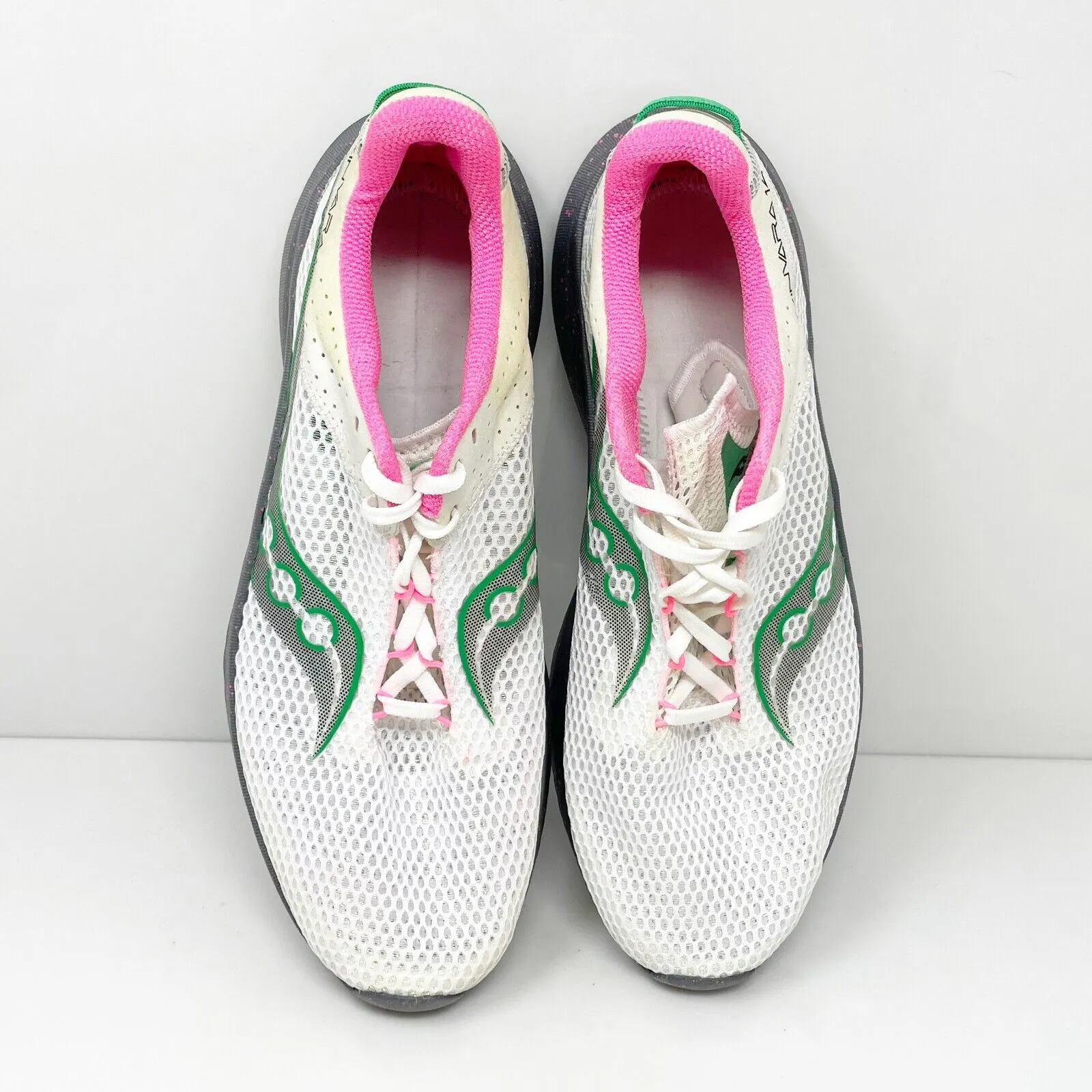 Saucony Womens Kinvara 14 S10823-85 White Running Shoes Sneakers Size 11