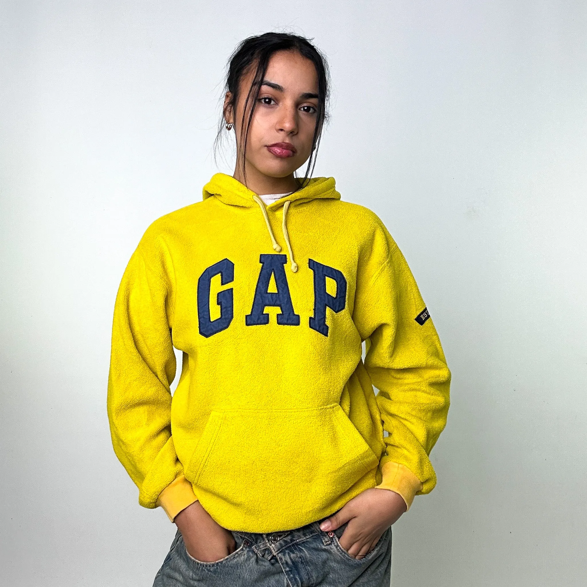 Yellow 90s GAP Fleece Spellout Hoodie Sweatshirt (M)