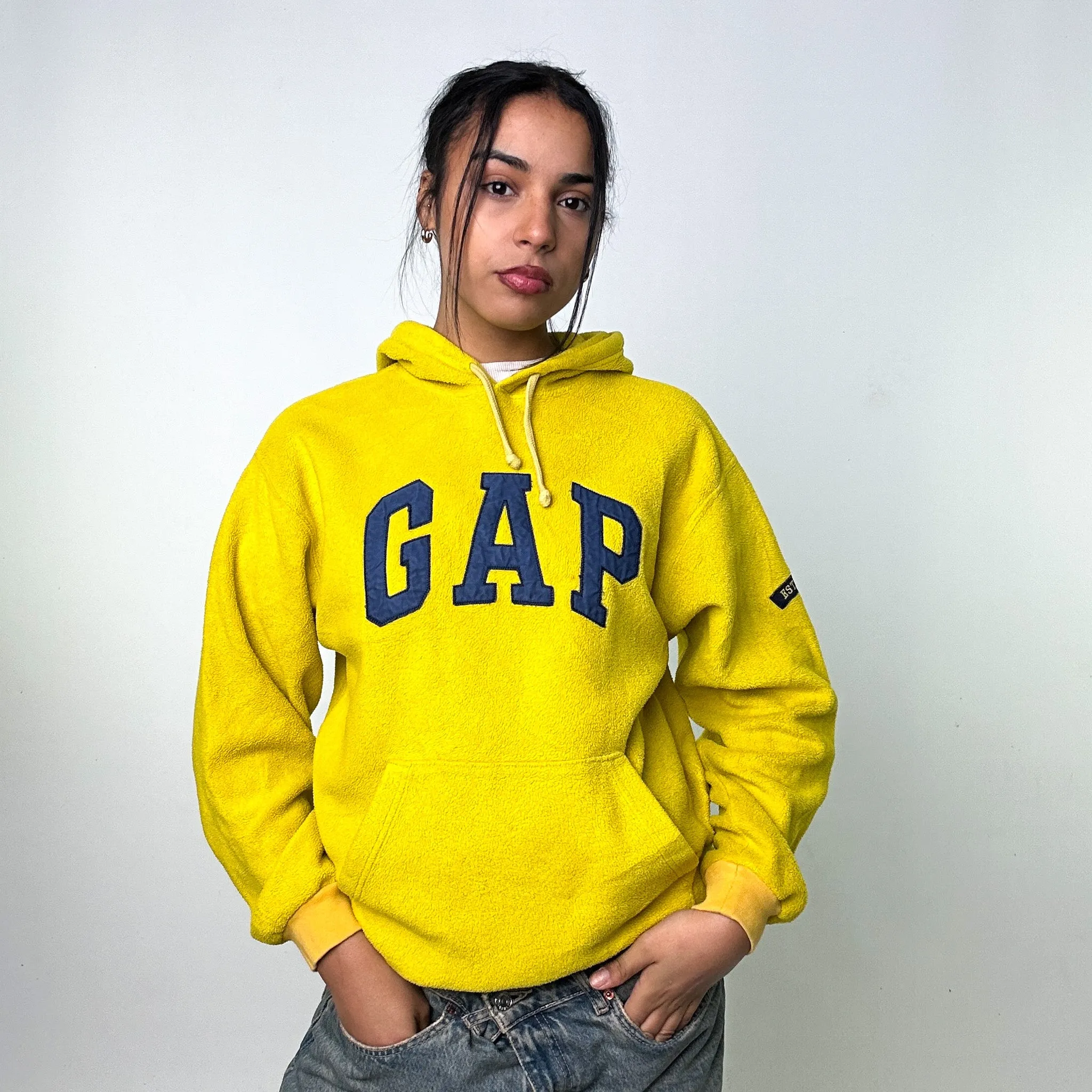 Yellow 90s GAP Fleece Spellout Hoodie Sweatshirt (M)